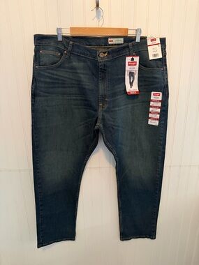 Wrangler Men's Straight Jeans - Dark Blue
